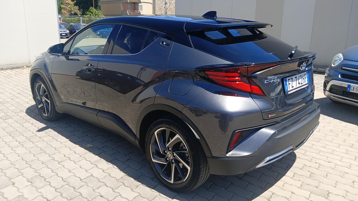 Toyota C-HR 2.0 Hybrid E-CVT 195CV Style